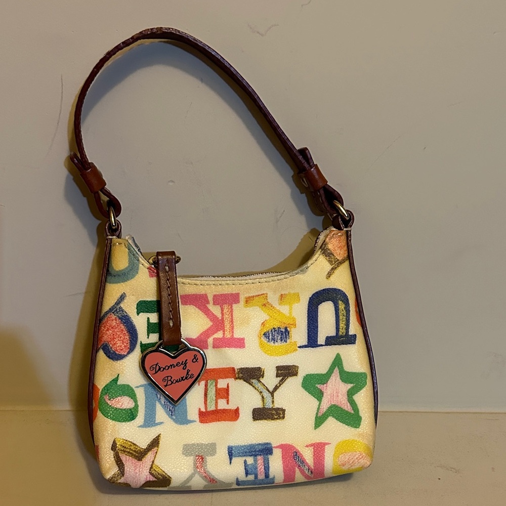 Colorful Patterned Small Purse - Picture 2 of 3